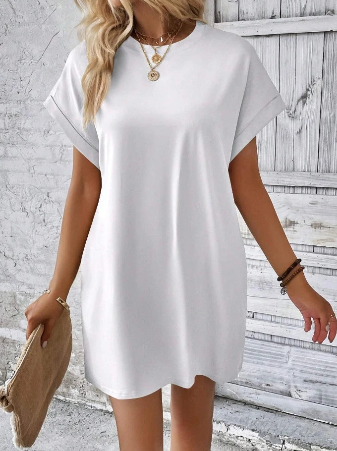 Trendha Loose Short Sleeve Dress with Pockets - Casual Solid Colour Round Neck Straight Dress for Women