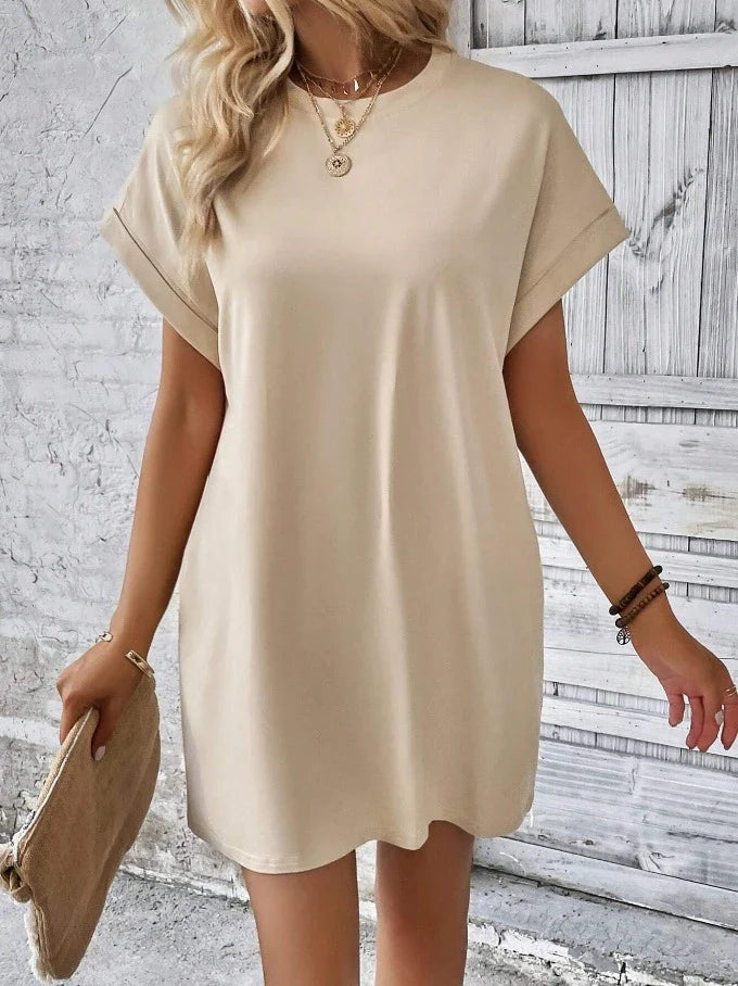 Trendha Loose Short Sleeve Dress with Pockets - Casual Solid Colour Round Neck Straight Dress for Women