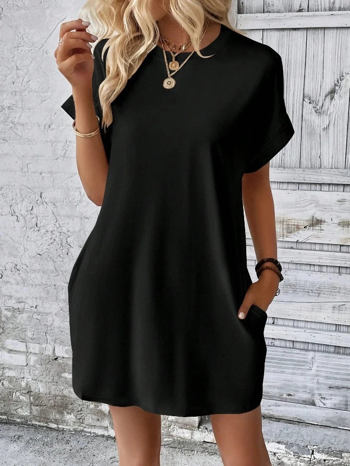 Trendha Loose Short Sleeve Dress with Pockets - Casual Solid Colour Round Neck Straight Dress for Women
