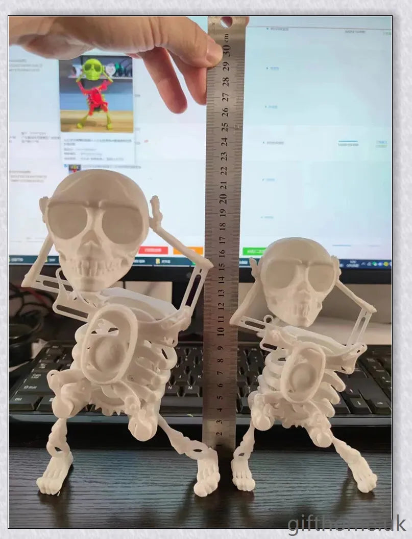 3D Model Mini Skull Printing Customised Funny Style Lucky Toy, a desk accessory with mesmerising 3D gravity-defying movements