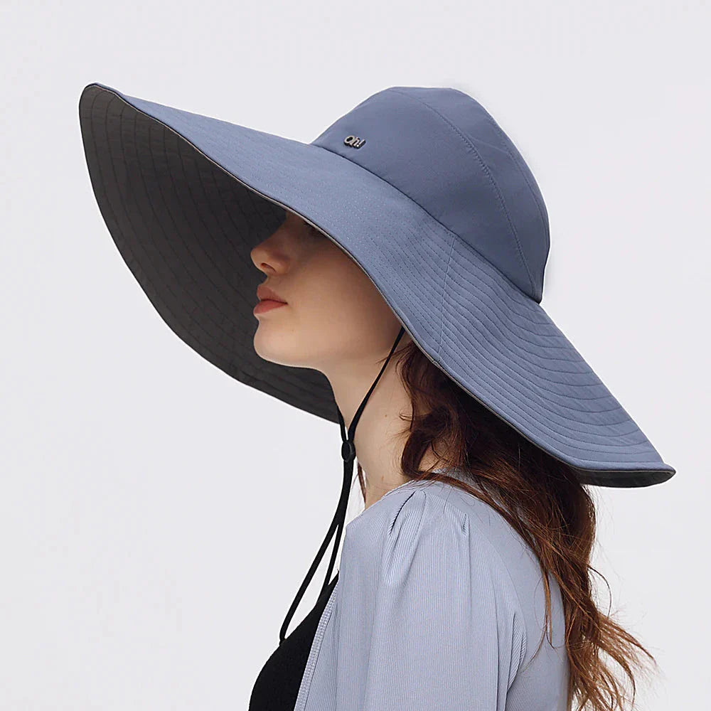 Large Brim Beach Cap with waterproof, quick-drying fabric and 17cm oversized brim for comprehensive sun protection