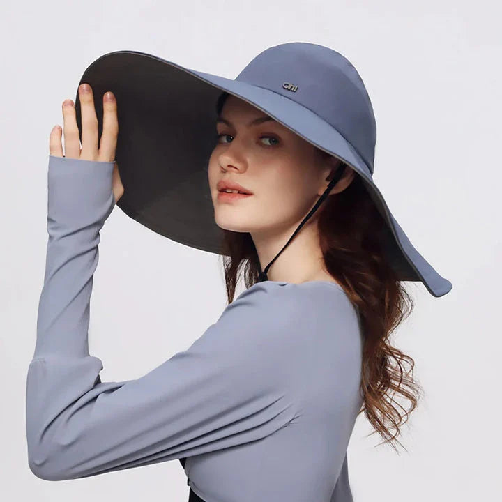 Large Brim Beach Cap with waterproof, quick-drying fabric and 17cm oversized brim for comprehensive sun protection