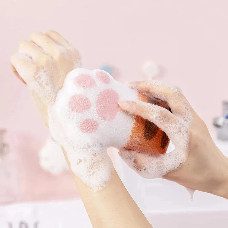 Cat Paw Bath Sponge - A fun and effective bath accessory with a unique honeycomb structure for deep cleansing and gentle exfoliation
