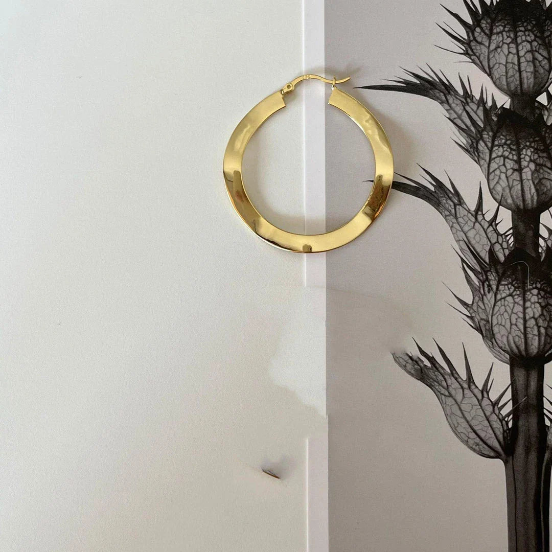 Premium Korean-inspired sterling silver stud earrings with a large circle design