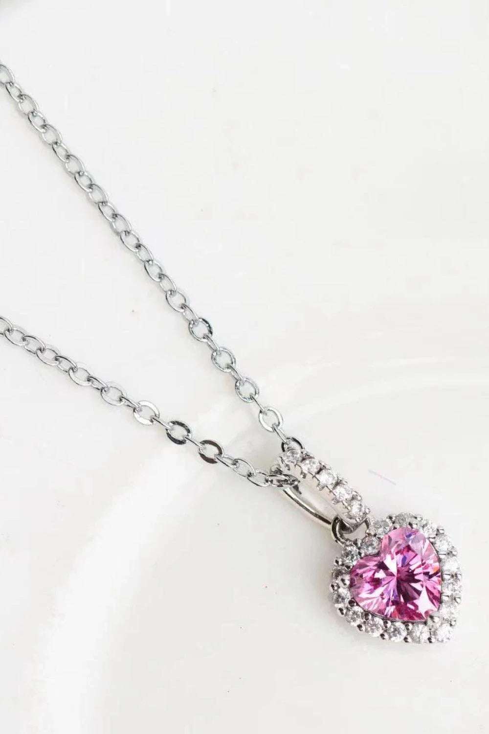 Stunning 1 carat moissanite heart pendant necklace in 925 sterling silver and platinum-plating