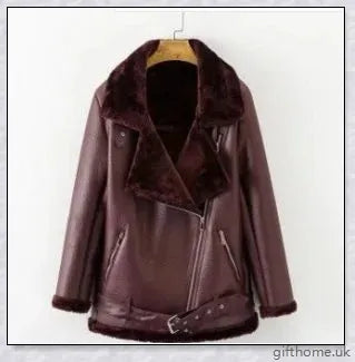 Stylish and cosy artificial fur zipper coat for women, featuring a sleek PU leather exterior and plush lining for exceptional warmth and comfort.