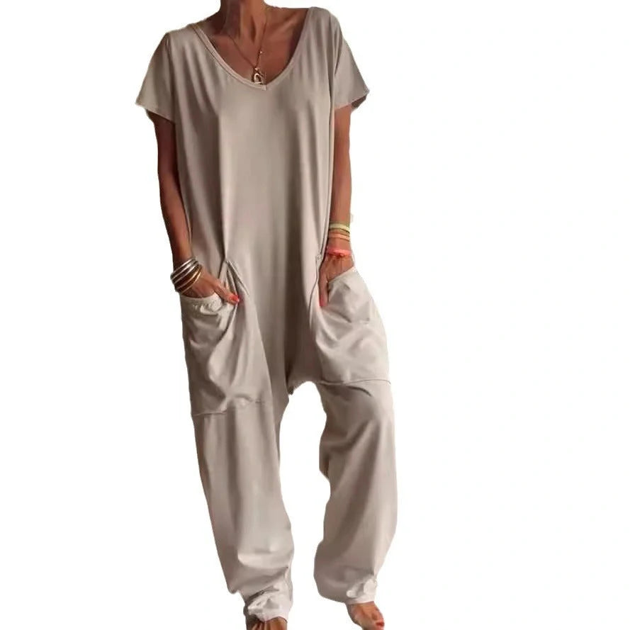 V-neck oversized pocket jumpsuit in solid colours for street fashion