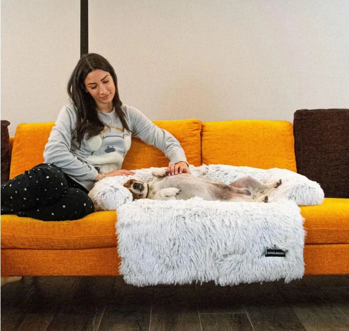 Removable pet dog mat with soft velvet fabric and self-warming polyester inner layer