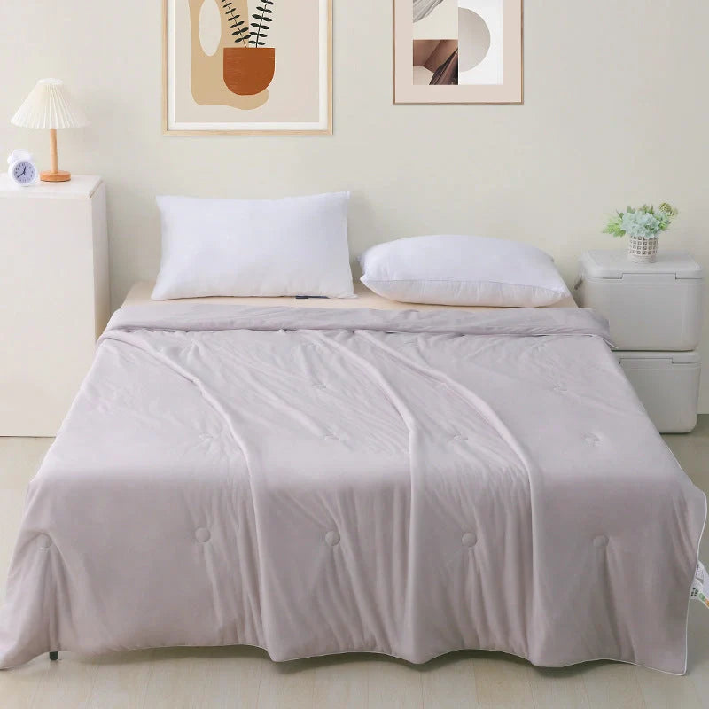 Machine washable ice silk thin quilt with cool feeling fabric in various colors and sizes