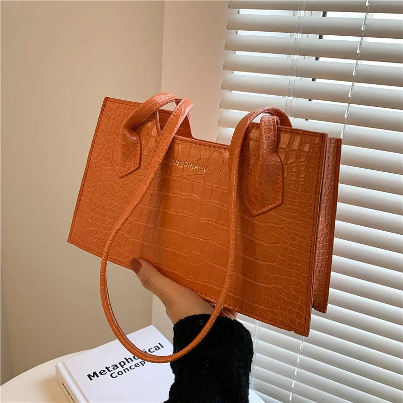 Stylish PU small square shoulder bag in crocodile pattern for spring and summer