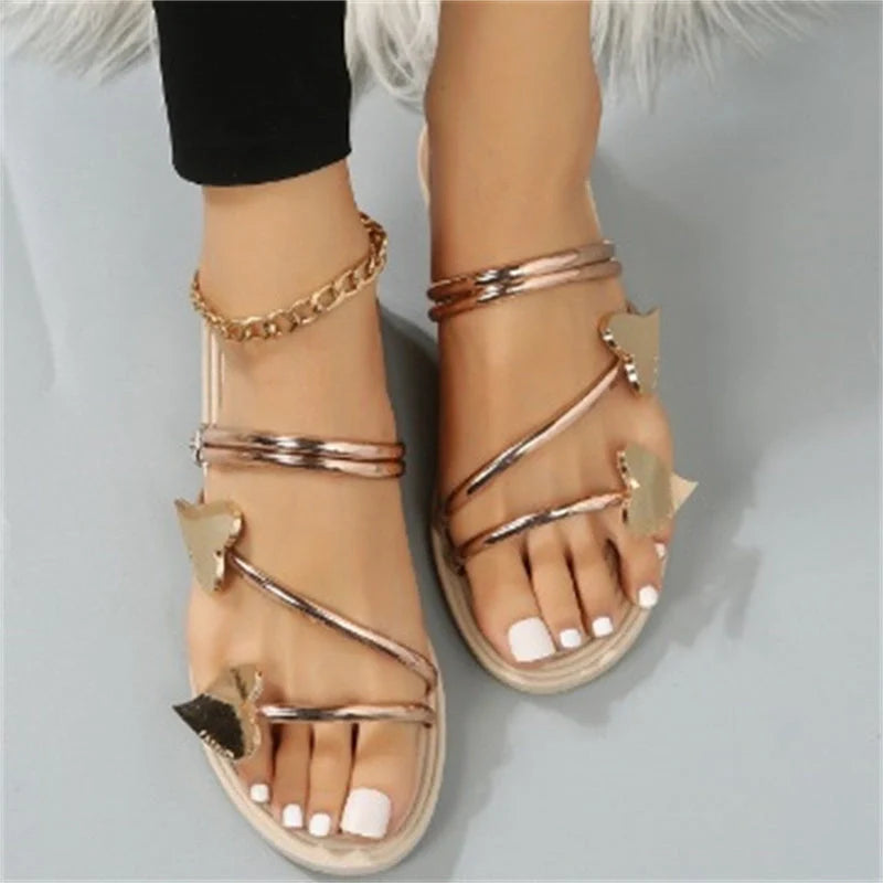 Women's heart-shaped summer beach slippers in silver and gold