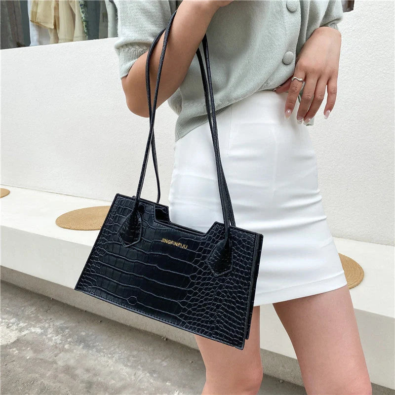 Stylish PU small square shoulder bag in crocodile pattern for spring and summer