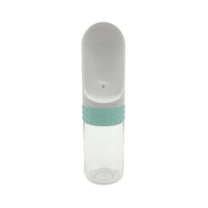 Portable dog water cup with one-click lock for outdoor travel