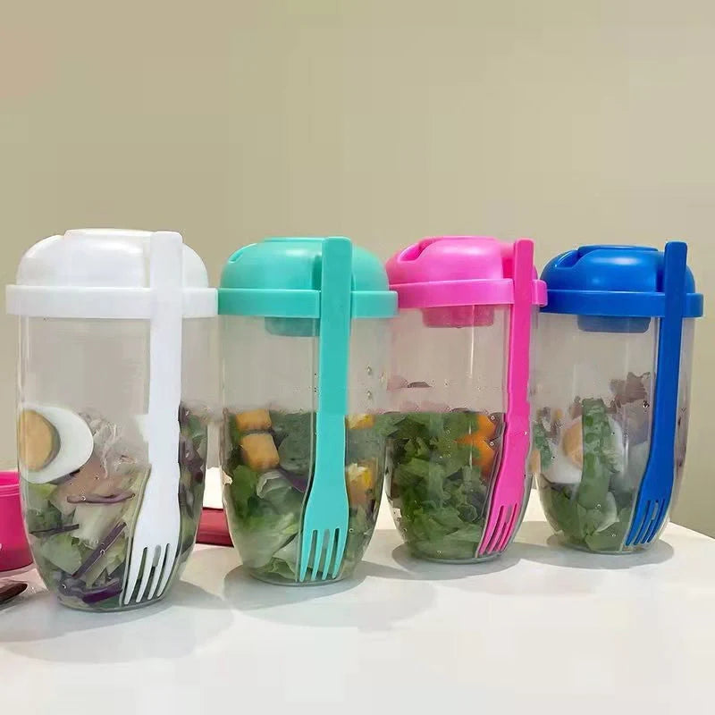 Modern minimalist salad cup with fork and cover in four colours, 1000ml capacity
