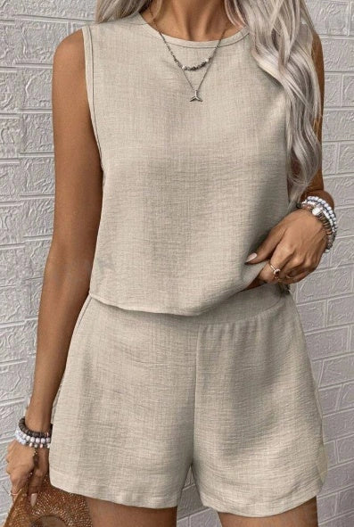 GiftHome UK Elegant Ladies' Everyday Top and Shorts Set