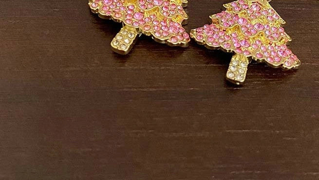 Elegant Christmas tree earrings with sparkling zircon stones, perfect for festive celebrations