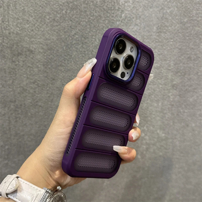 Breathable heat dissipation mesh case for ApplePhone with matte cooling metal lens ring