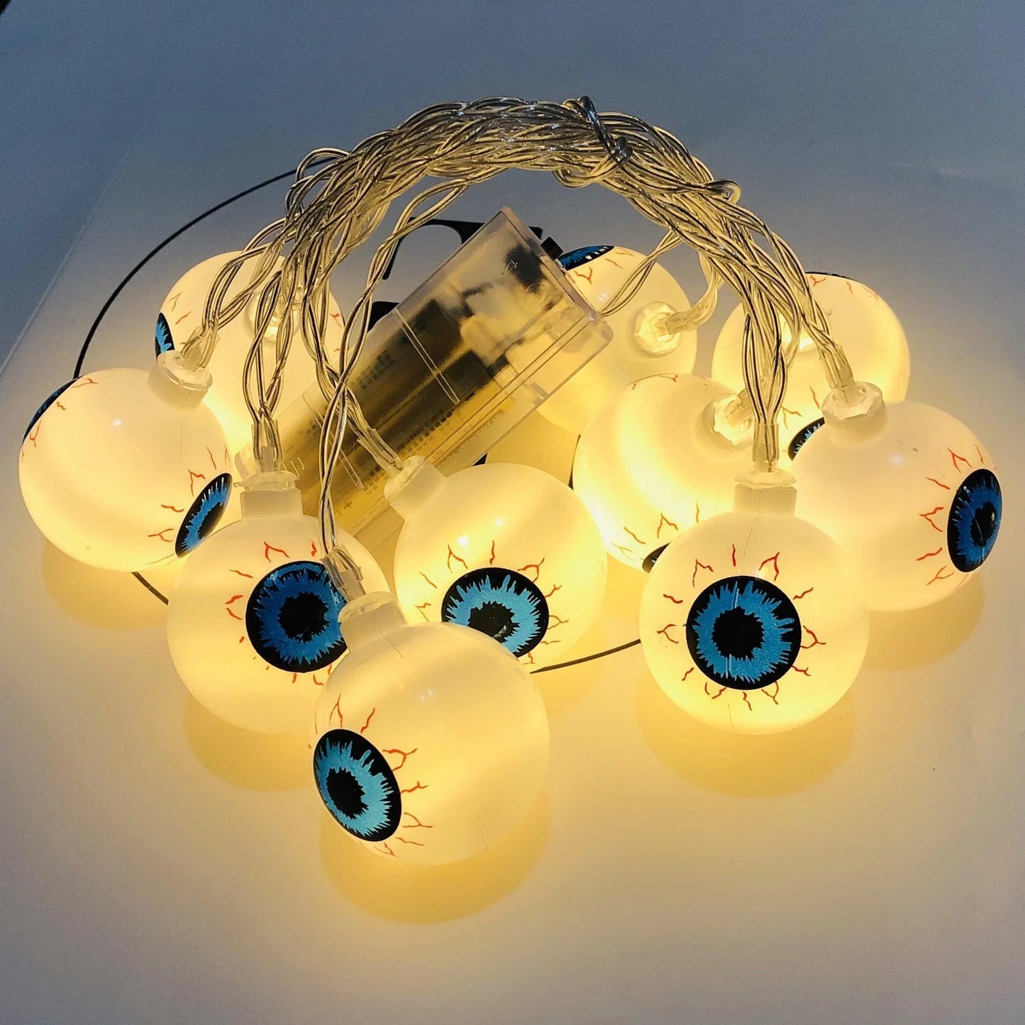Spooktacular Halloween Eyeball String Lights with Customisable Lighting Modes and Versatile Placement Options