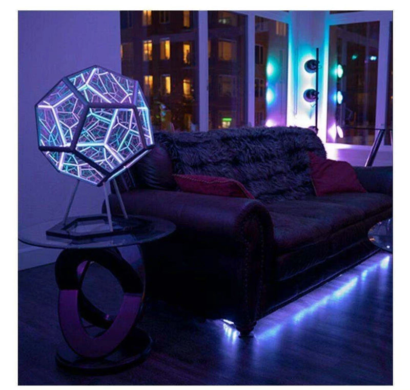GiftHome UK Elegant Geometric Colour-Changing Decorative Lamp: Charming Housewarming Gift
