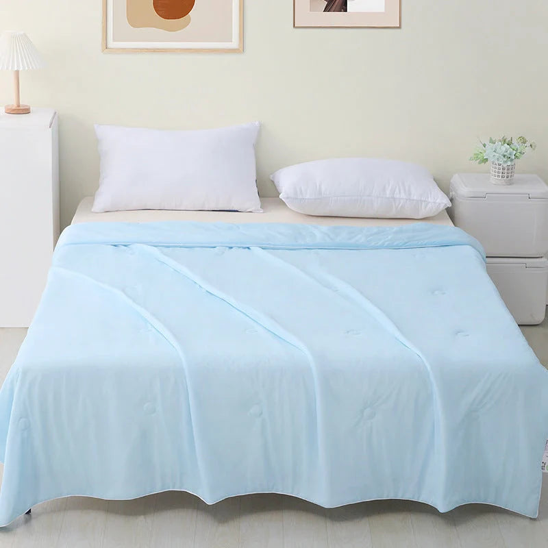 Machine washable ice silk thin quilt with cool feeling fabric in various colors and sizes