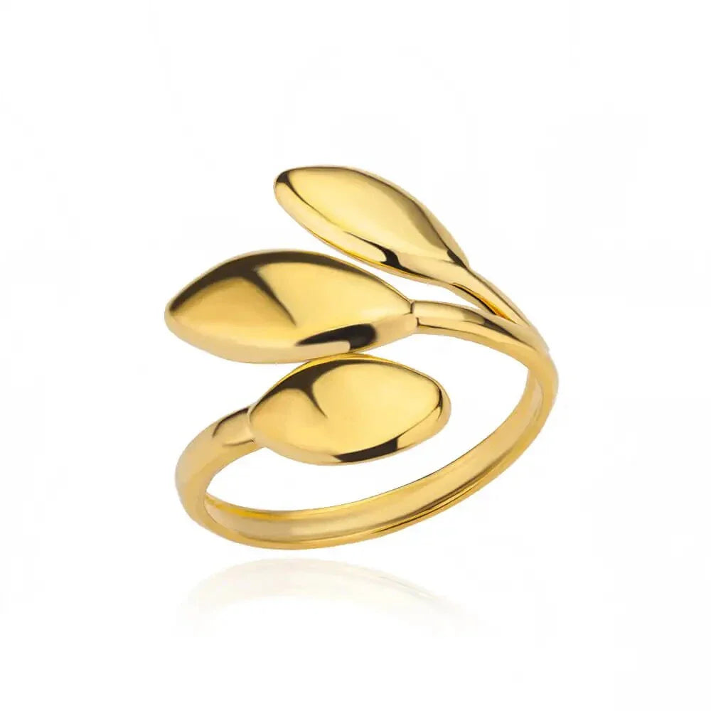Stainless steel minimalist rings for women in a variety of sizes, showcasing a sleek and sophisticated design
