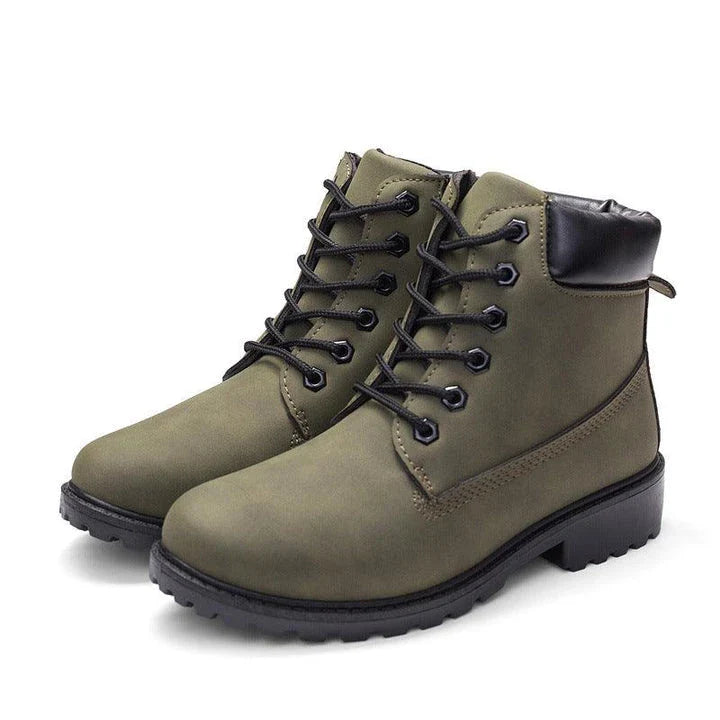 GiftHome UK Robust Lace-up Ankle Boots for All-Weather Versatility