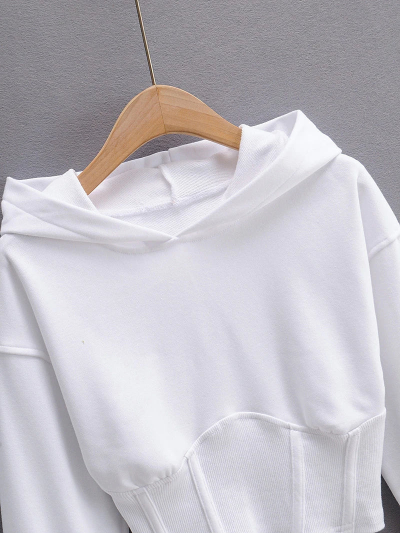 Slim-fit hooded sweater in a range of classic and on-trend colours, perfect for the modern British fashion enthusiast