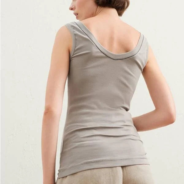 100% wool sleeveless knit vest with delicate beading, available in white colour and multiple sizes