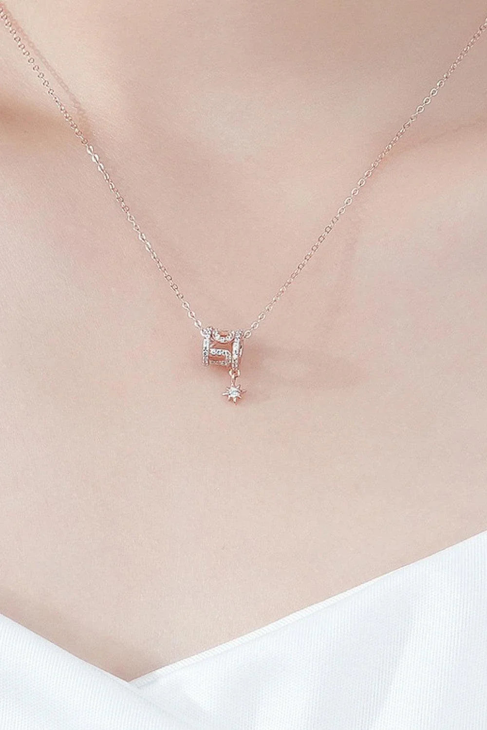 Rely On Fate Cubic Zirconia Pendant Necklace in 925 Sterling Silver, Minimalist Star Design, Adjustable Chain