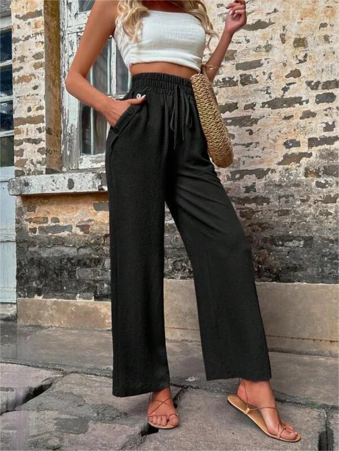 Stylish casual trousers with pockets and elastic waistband for British women