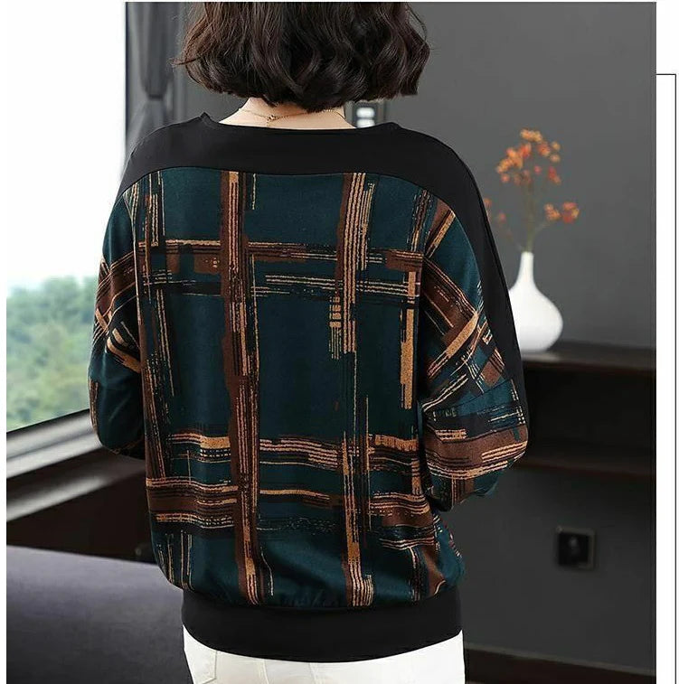 GiftHome UK Premium Long-Sleeved Oversized Sweater for Relaxed Comfort