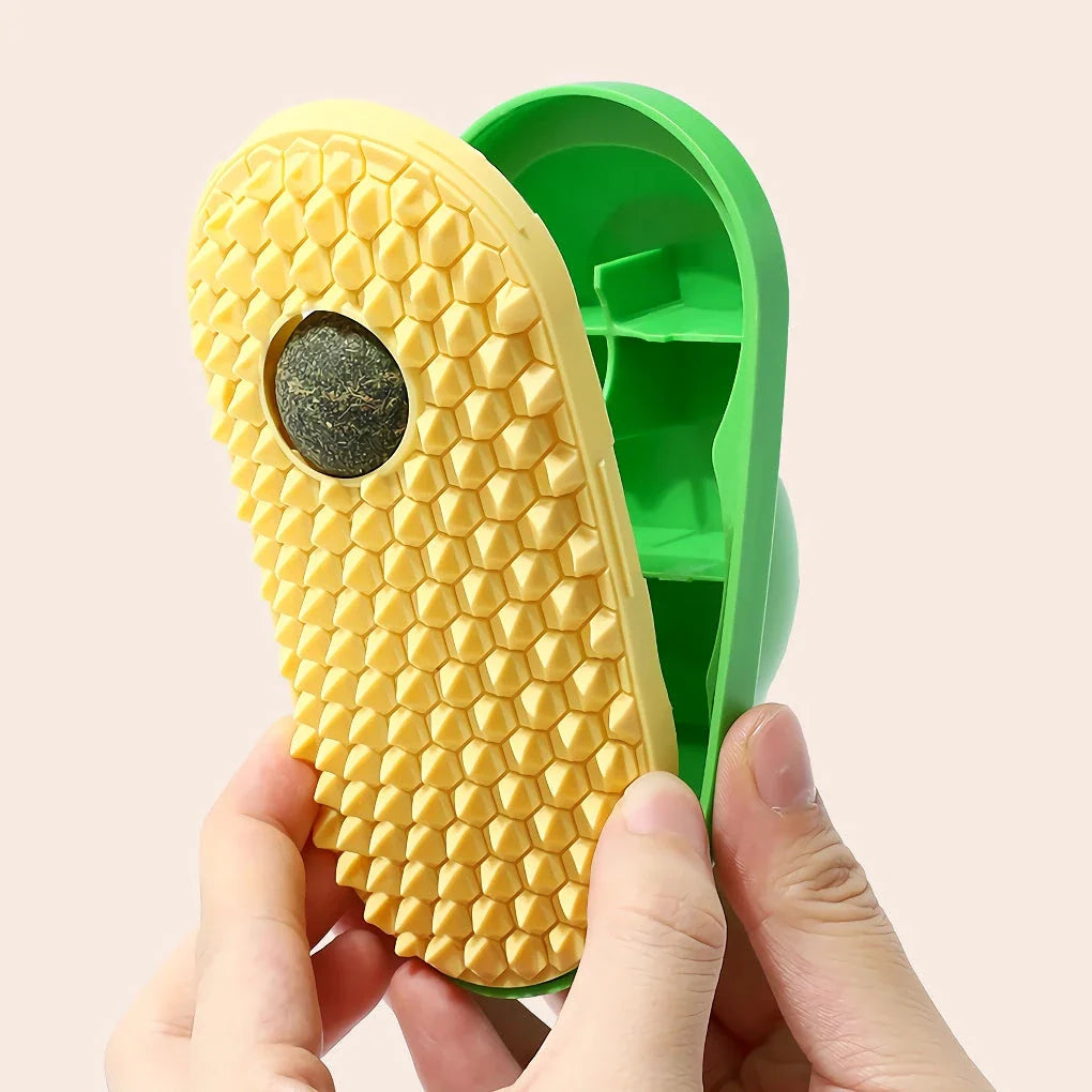 Cosy cat self-grooming brush with catnip compartment, made of eco-friendly ABS plastic and soft TPE rubber bristles