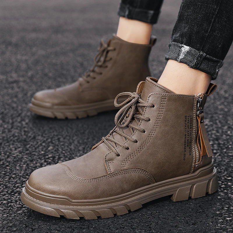 High-top tooling men's boots in classic British desert shoe style with round toe and middle heel