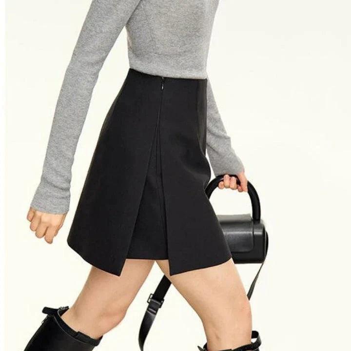 Autumn/Winter High Waist Casual Shorts Skirt in Coffee colour, featuring a flattering A-line silhouette and chic tiered zipper detail