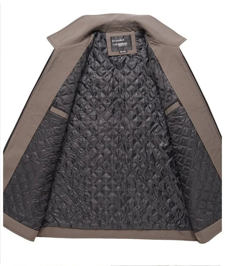 Premium British men's autumn jacket in various colours with tailored silhouette and practical pockets