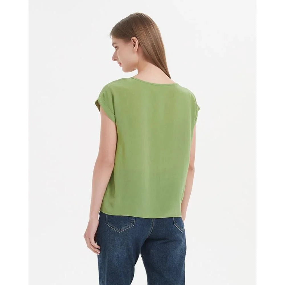Elegant 100% Mulberry Silk Batwing Sleeve Tee in Black for Effortless Summer Style