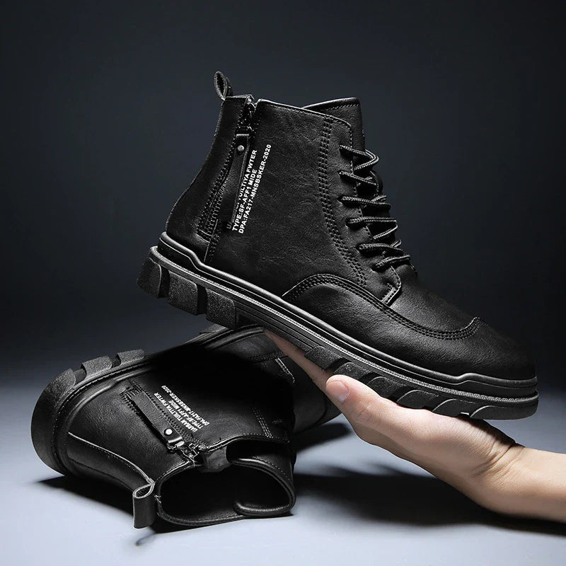 High-top tooling men's boots in classic British desert shoe style with round toe and middle heel