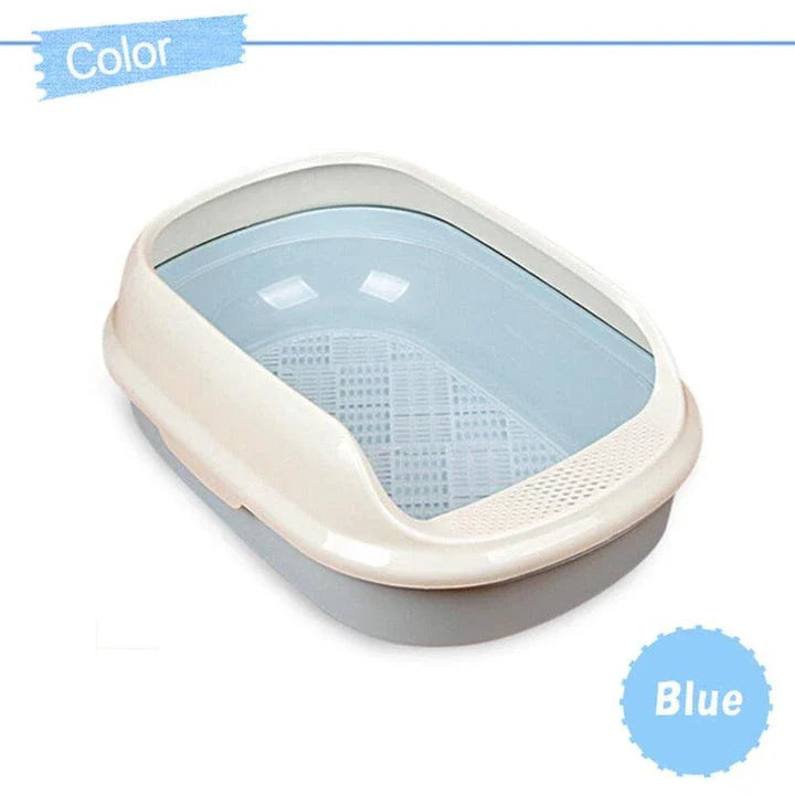 A high-quality, spacious cat litter tray made of durable plastic for easy cleaning and long-lasting use.