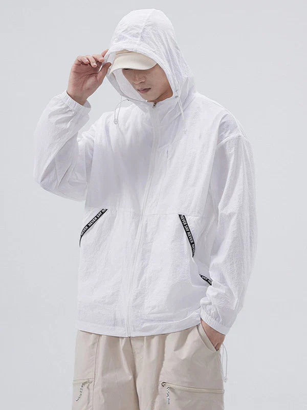 Stylish and versatile men's outdoor sports jacket in a range of colours, featuring a tailored fit and premium nylon construction for comfort and durability.
