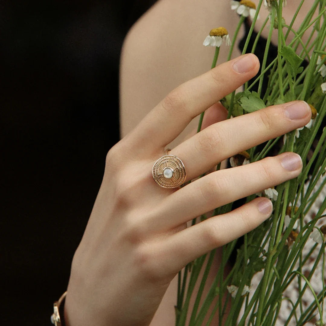 Elegant Sterling Silver Ring with Retro Design and Semi-Precious Stones for Women