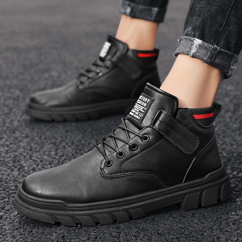 High-top tooling men's boots in classic British desert shoe style with round toe and middle heel