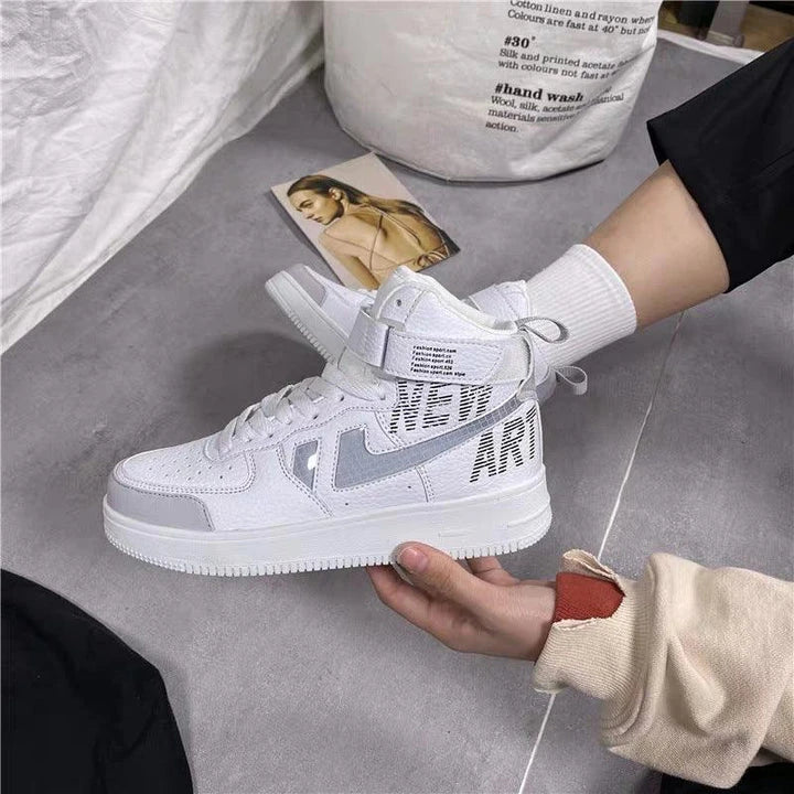 Trendy reflective sneakers in various colours with a casual, stylish design for men and women