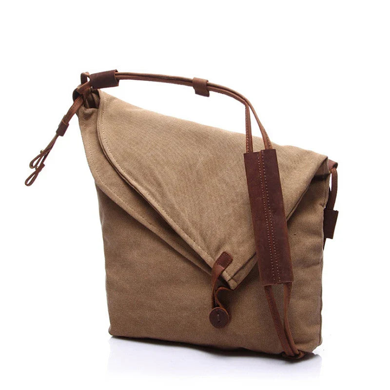 Premium Crazy Horse leather shoulder bag in a variety of colours, featuring a vintage-inspired design and intelligent interior organisation.