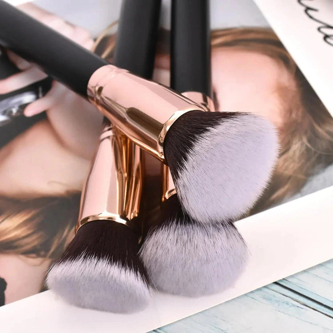 Professional Cosmetic Beauty Makeup Brush Set with Soft Wool Fiber Bristles for Flawless Makeup Application