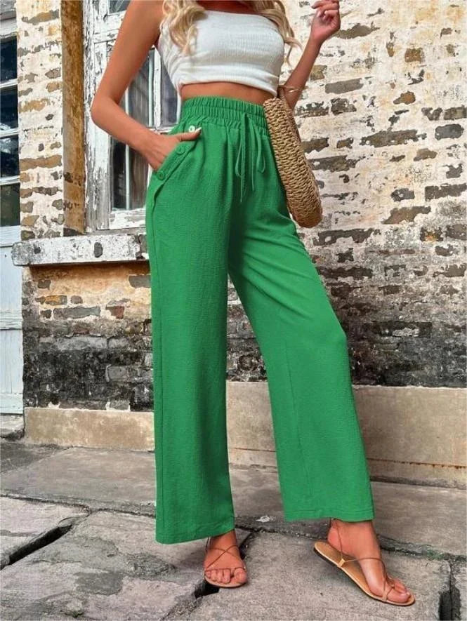 Stylish casual trousers with pockets and elastic waistband for British women