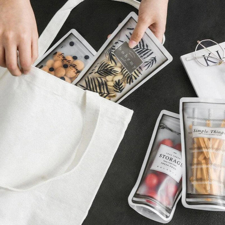 Set of 4 premium quality, clear zipper bags for storing and preserving food freshness