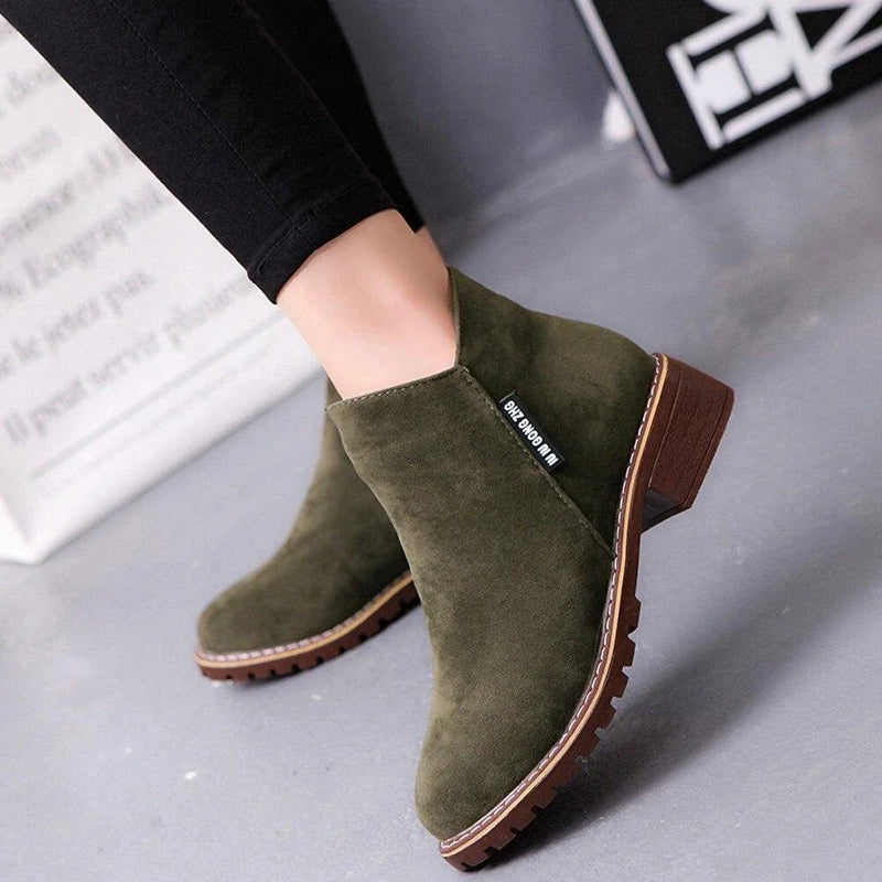 GiftHome UK Stylish Low-Heel Frosted Martin Boots for Versatile Wear