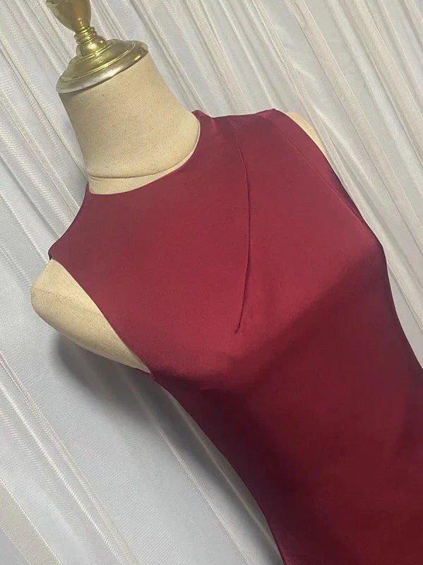 Elegant asymmetric dress with half turtleneck in wine red and milky white colours