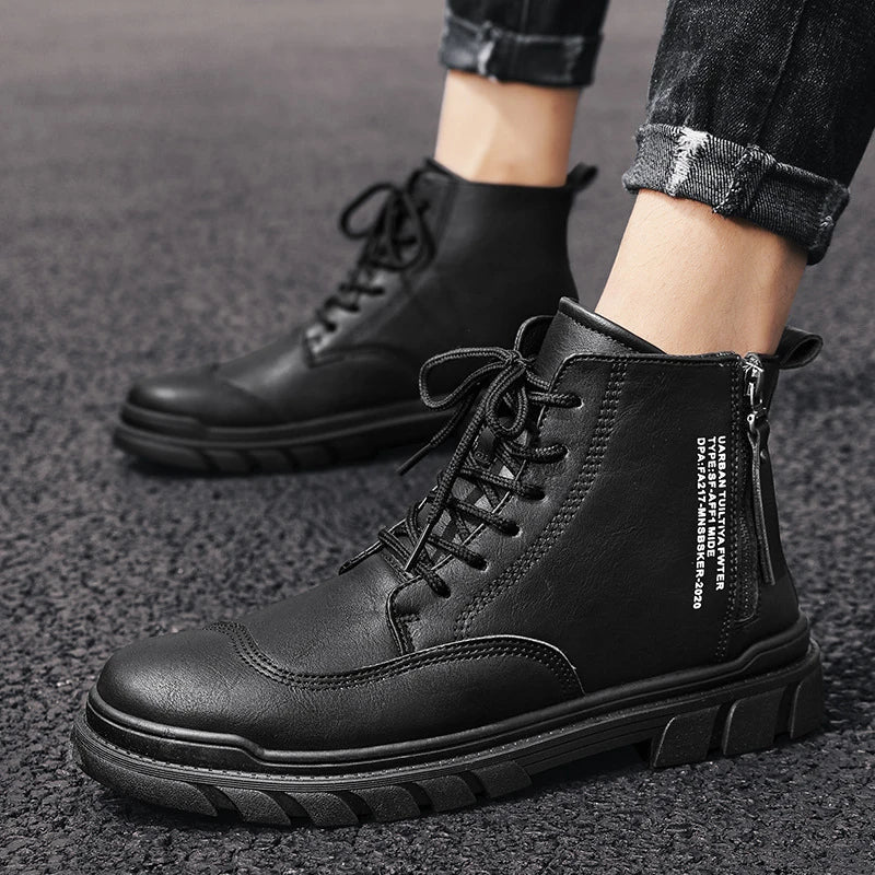 High-top tooling men's boots in classic British desert shoe style with round toe and middle heel