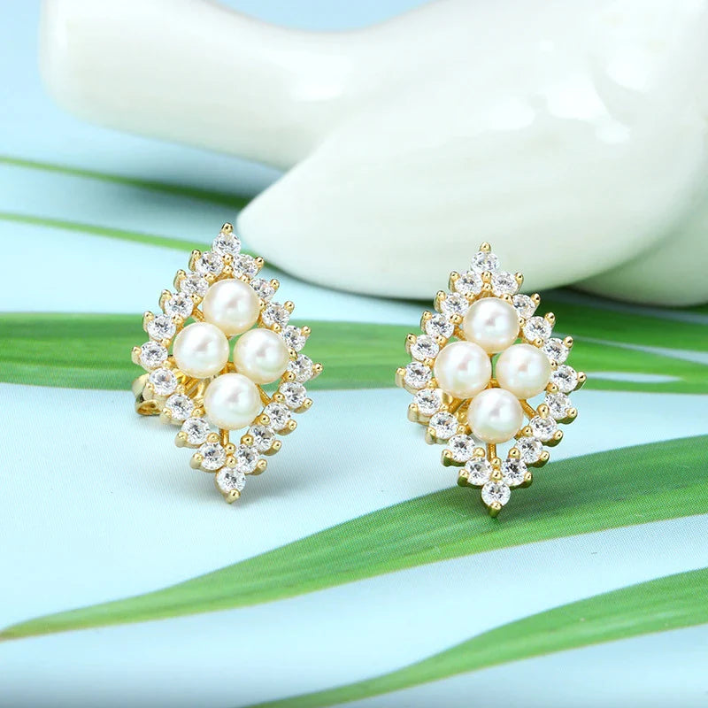 GiftHome UK Elegant Diamond-Shaped Natural Pearl Earrings for Women